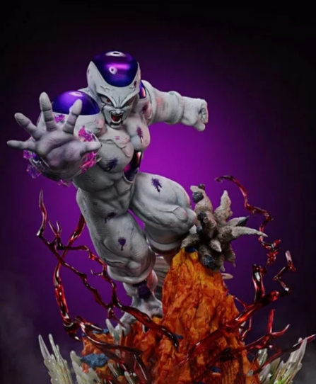 ** Pre-Owned ** Frieza Figurine