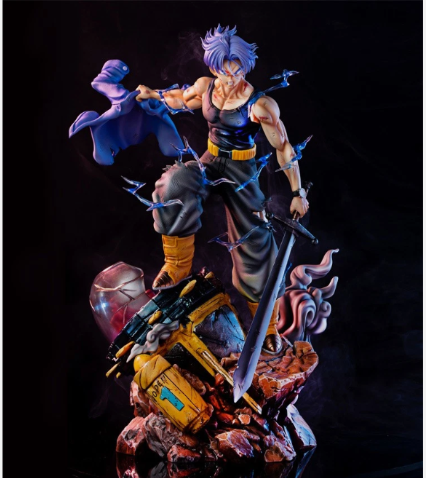 ** Pre-Owned ** Future Trunks Figurine